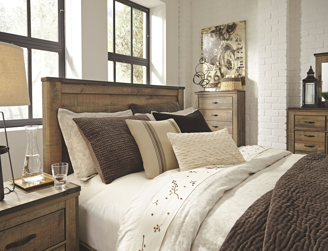 Trinell - Panel Bed